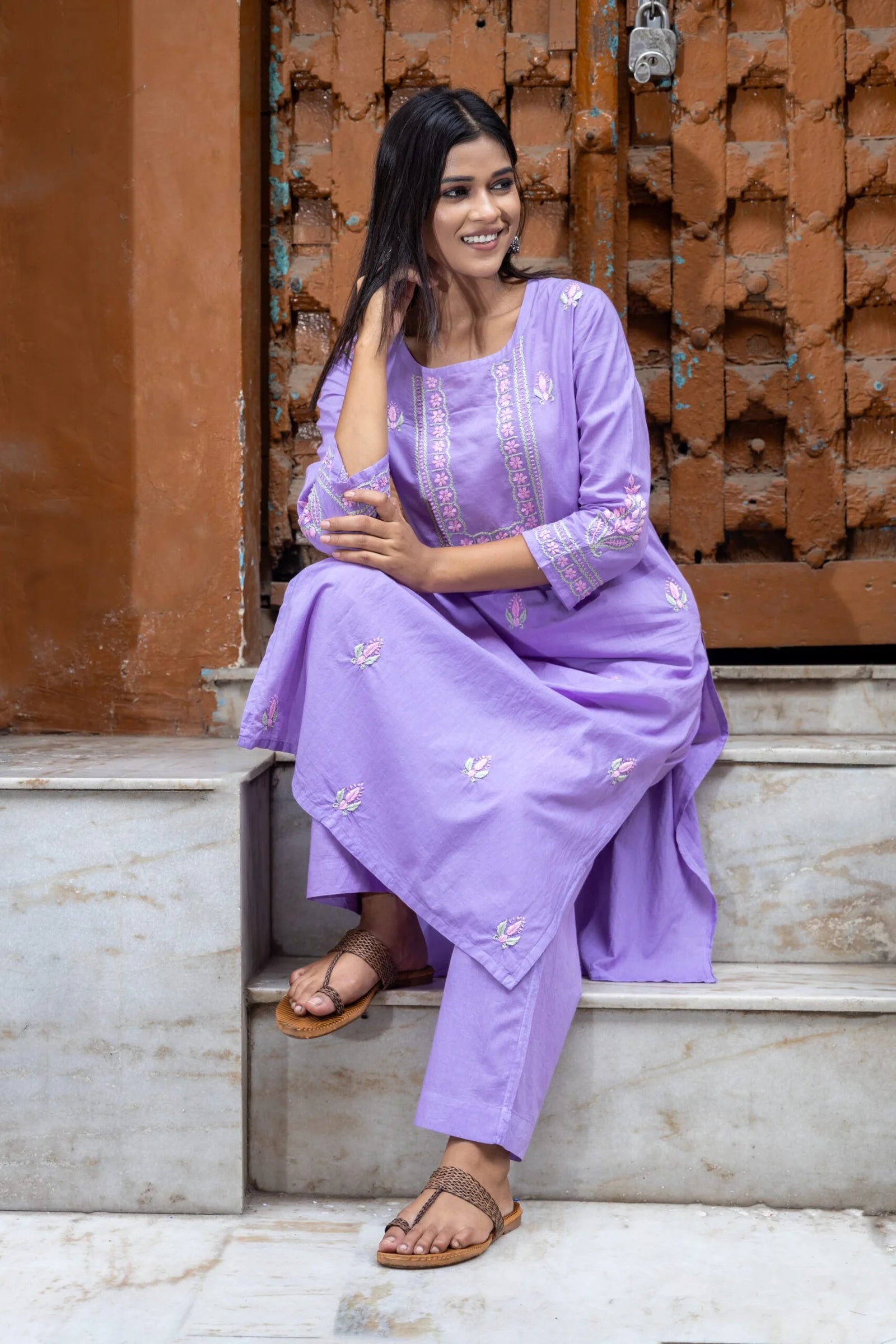 Heer Mul Cotton 2 PC Lilac chikankari Kurta set