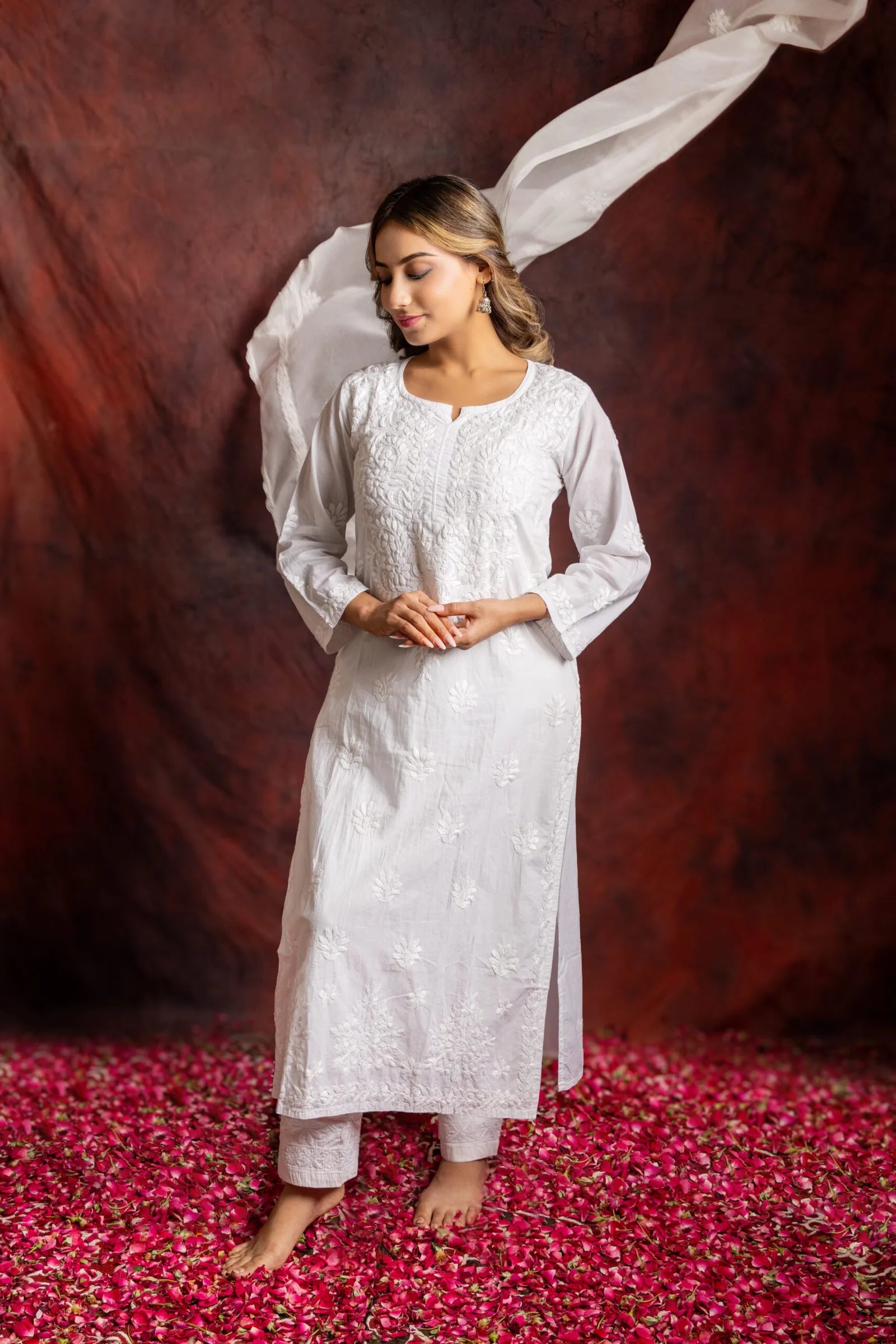 Ishq Chanderi Silk fine Chikankari Kurta_White