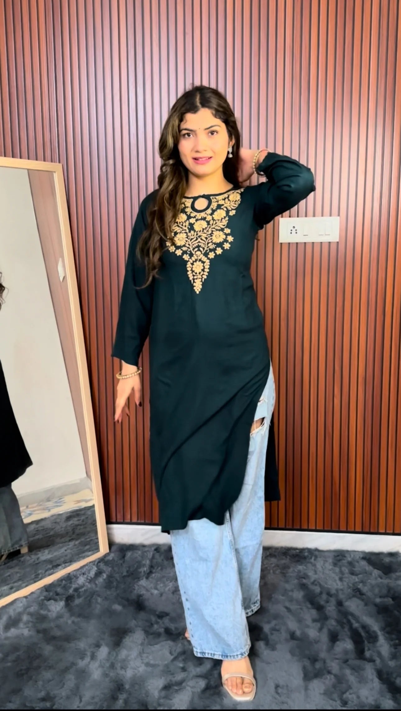 Heer Rayon Bottle Green Chikankari kurta