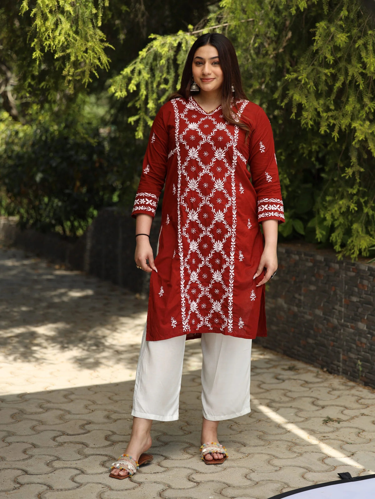 Sahiba Mul Cotton Maroon chikankari Kurta with intricate embroidery.