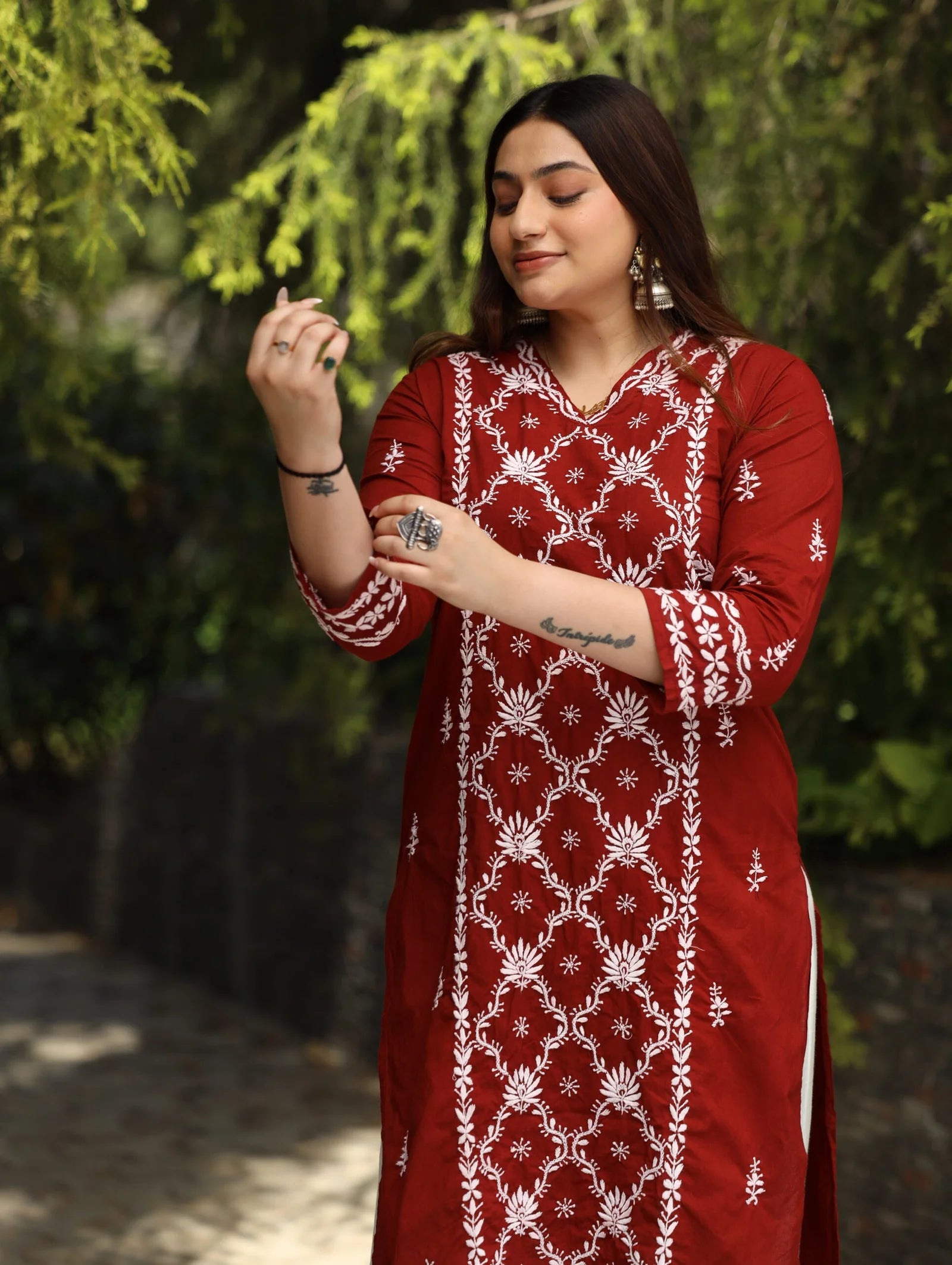 Sahiba Mul Cotton Maroon chikankari Kurta with intricate embroidery.