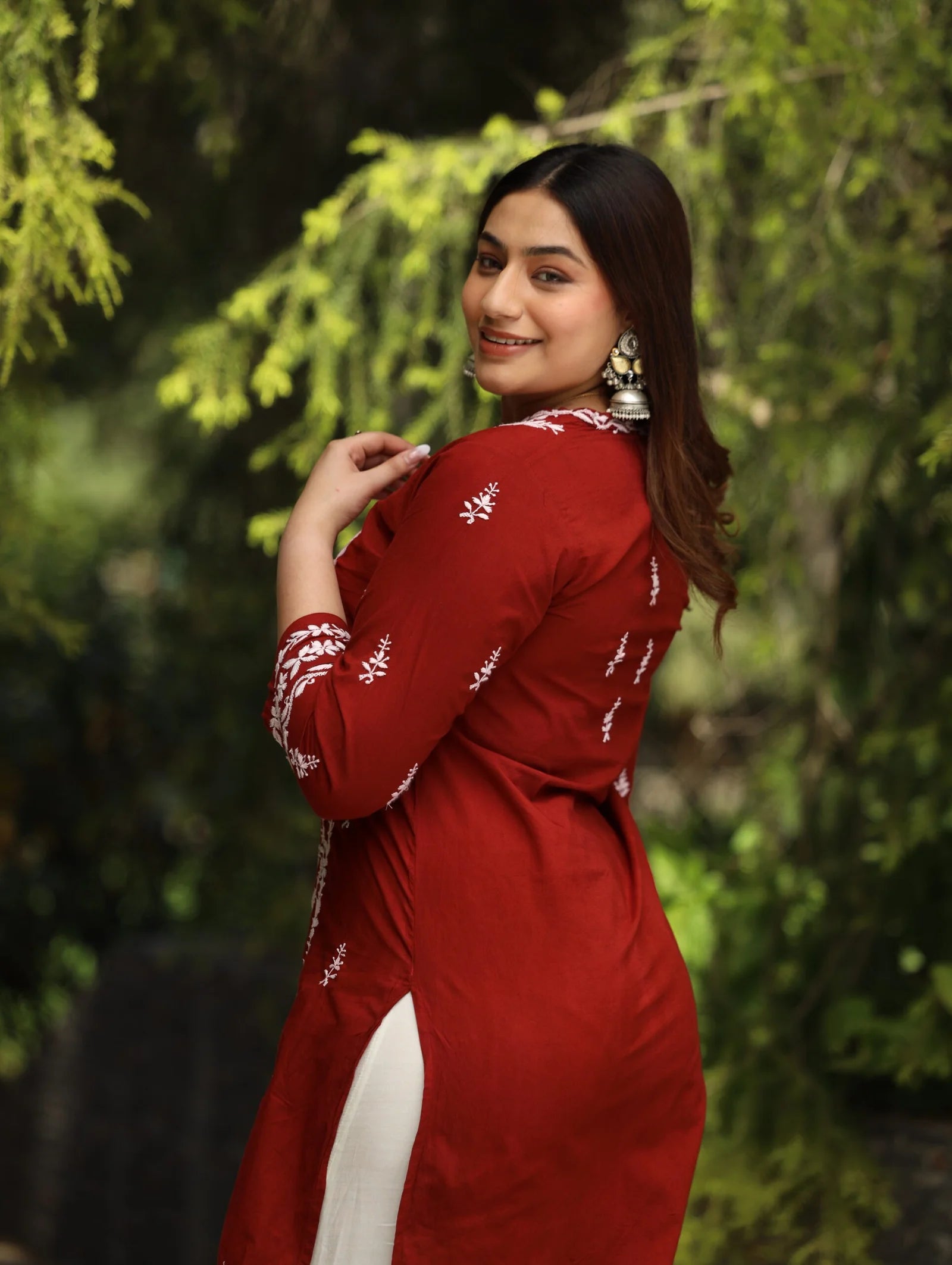 Sahiba Mul Cotton Maroon chikankari Kurta with intricate embroidery.