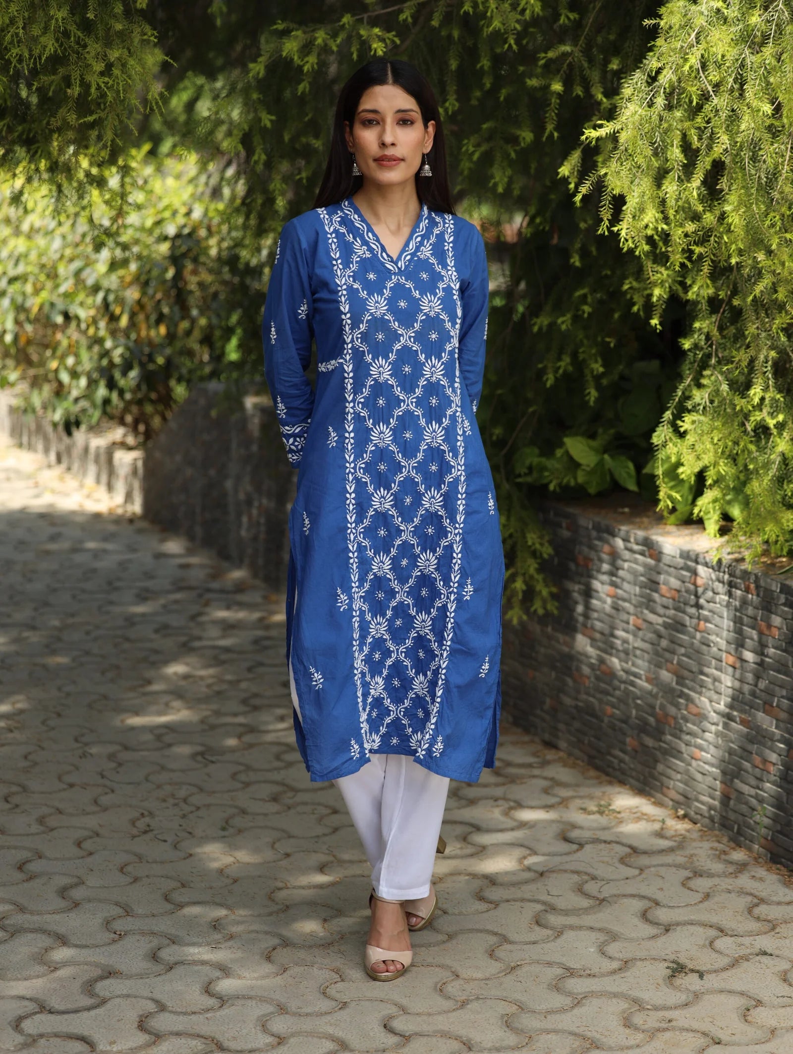 Sahiba Mul Cotton Blue Chikankari Kurta with intricate embroidery.